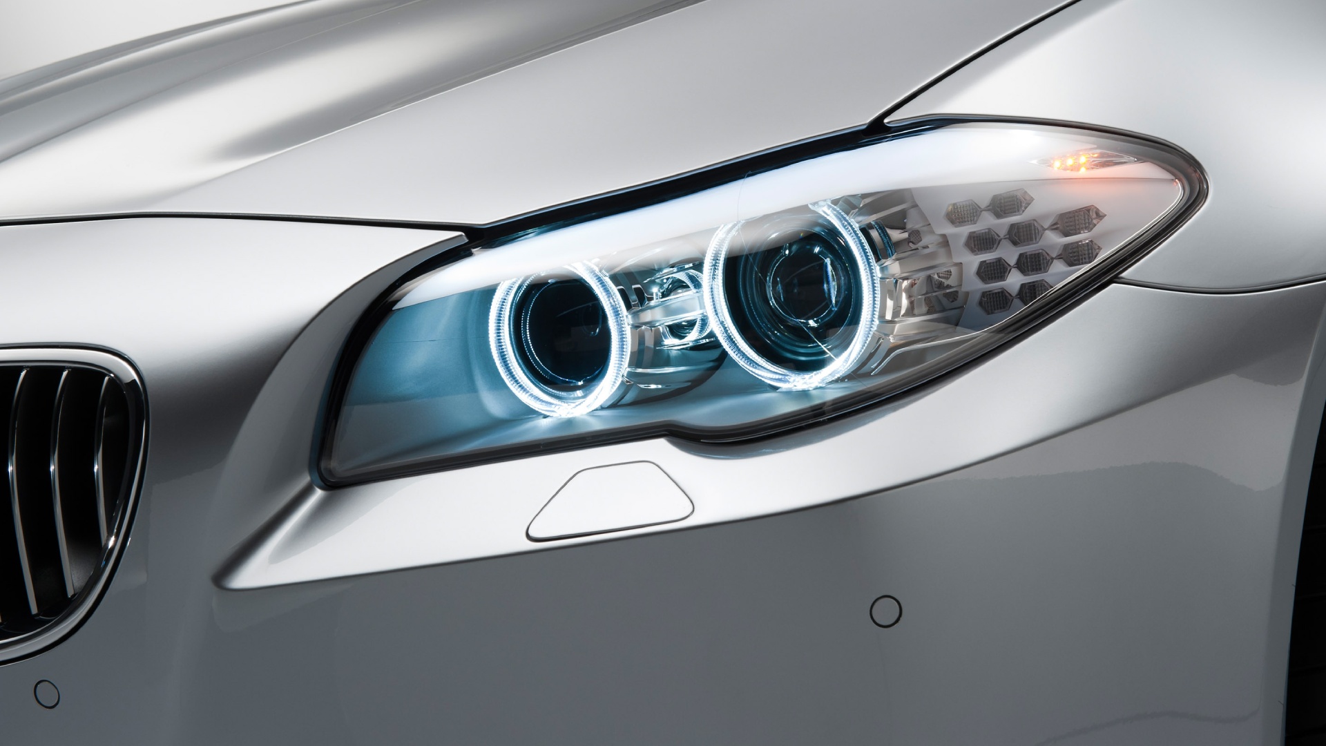 BMW'nin Işığıyla Yolunuz Aydınlık Olsun